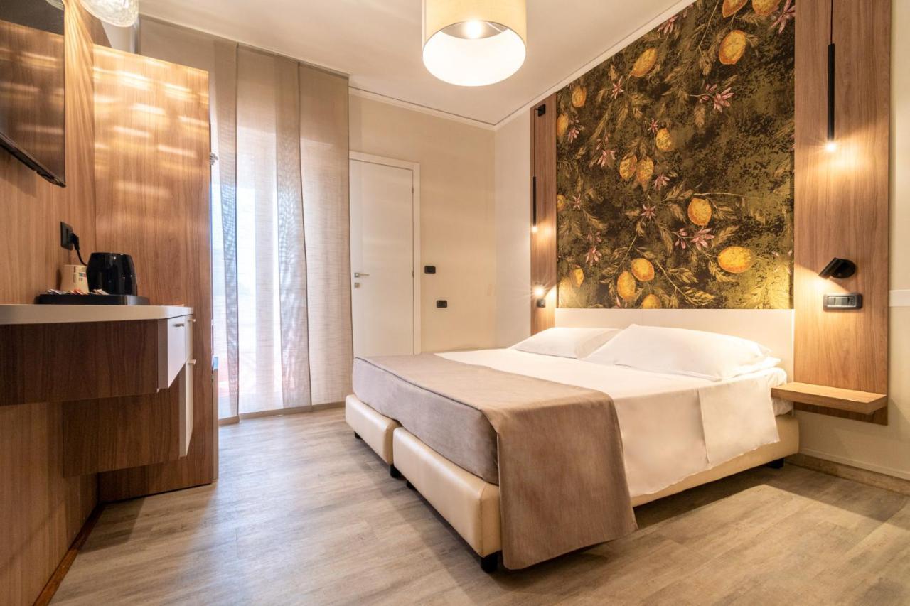 Continental B&B City Hotel Бибионе Екстериор снимка
