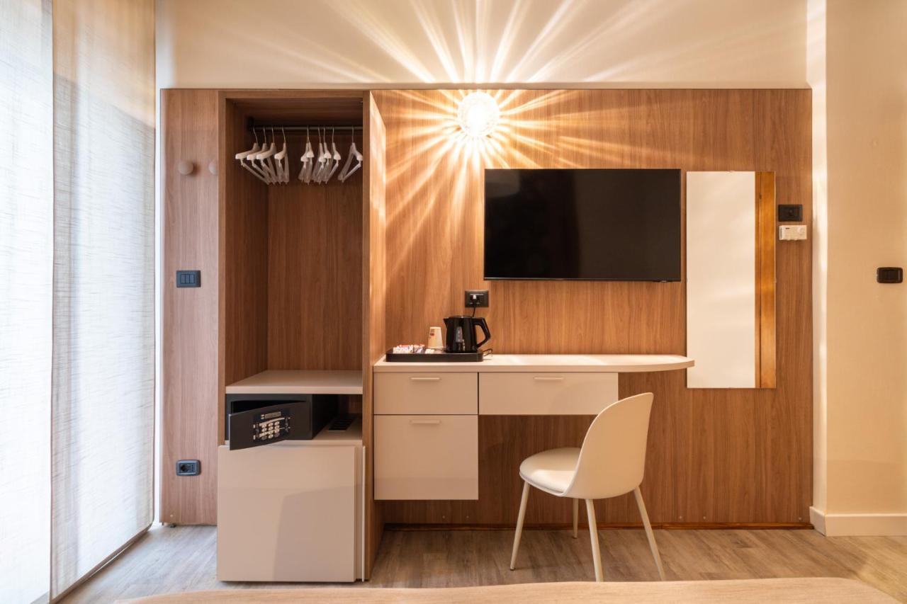 Continental B&B City Hotel Бибионе Екстериор снимка
