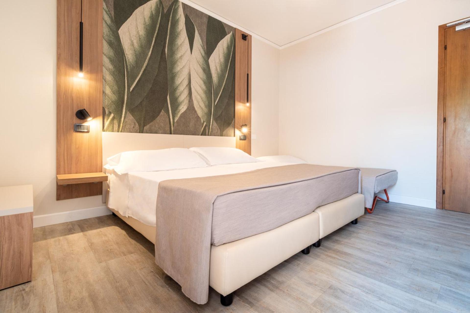 Continental B&B City Hotel Бибионе Стая снимка